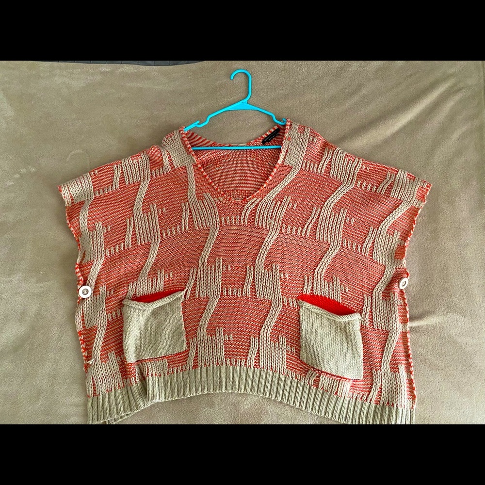 BCBG MaxAzria Poncho